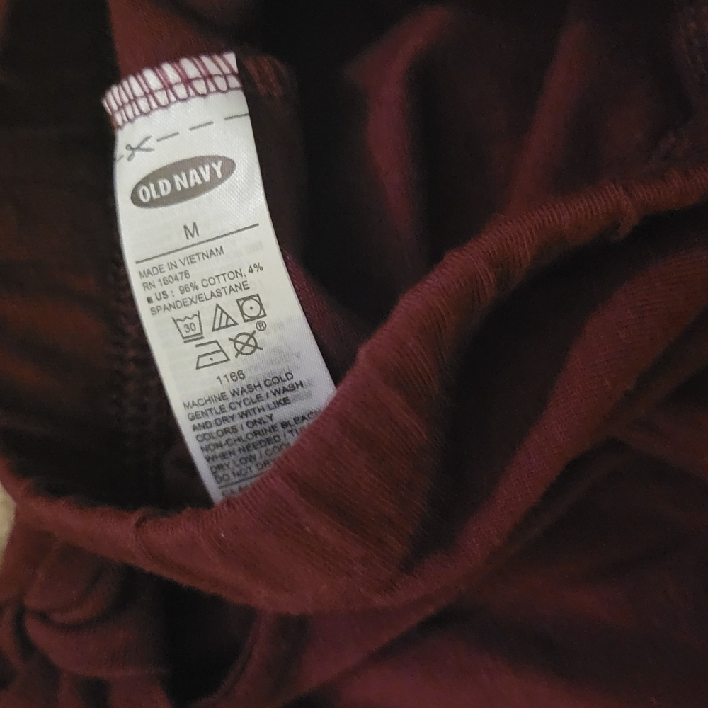 Old Navy Bugrandy Leggings with Ankle cutouts